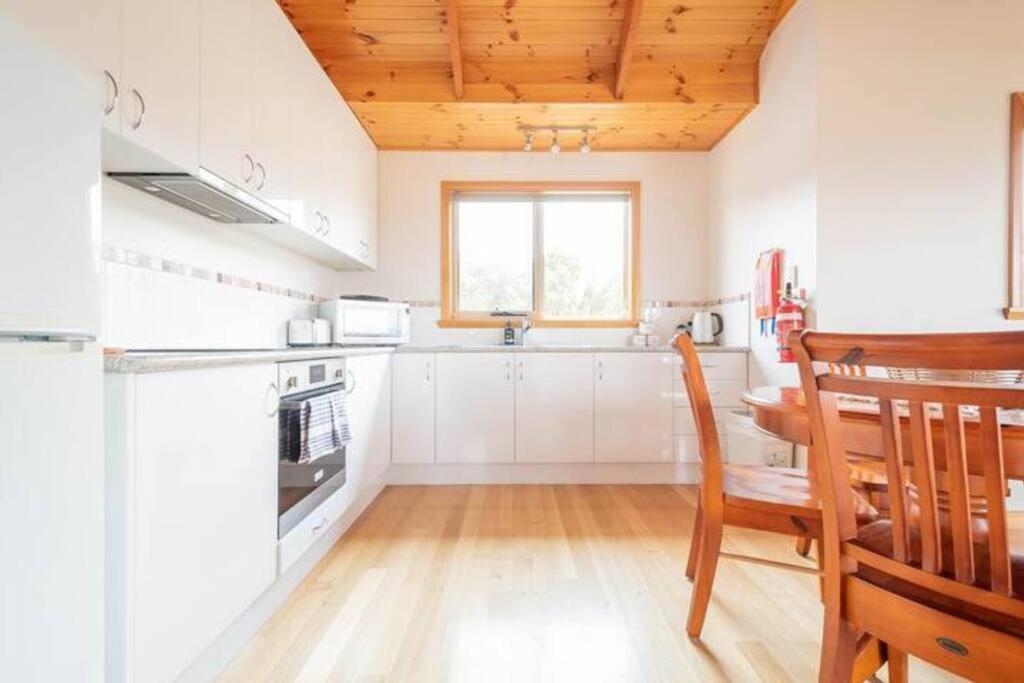 Private 2 Bedroom Cabin Retreat Legana Екстер'єр фото